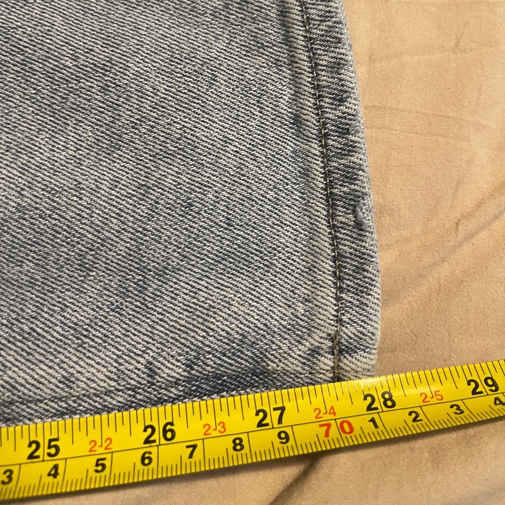 American Eagle Jeans Womens 6 Blue Mom Straight Jean Light Wash Minimal Normcore - Picture 11 of 11